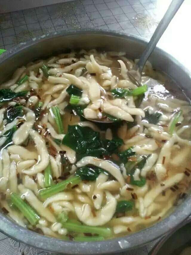 临汾特色美食之剪刀面