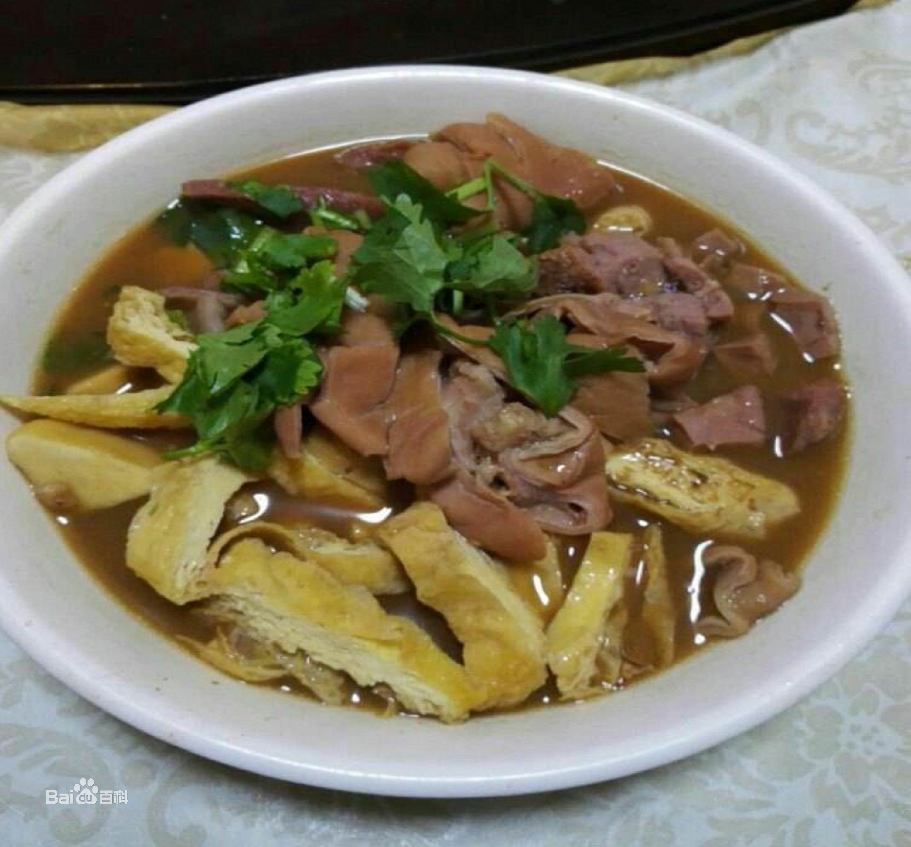 苏造肉，也称“苏灶肉”，是老北京的地方传统小吃之一