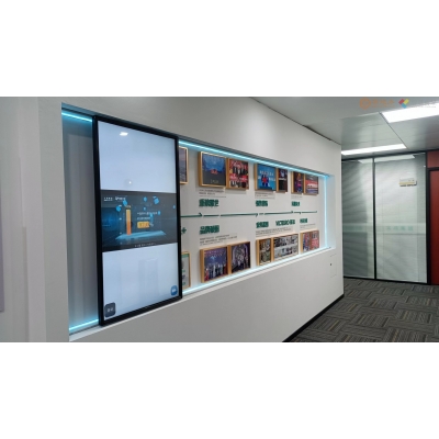 滑轨屏软件，通过屏幕滑动触发感应点位播放对应的多媒体素材